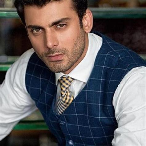 Fusion Fiesta: Fawad Khan's Bollywood Breakthrough and a Delicious Blend of Cultures!